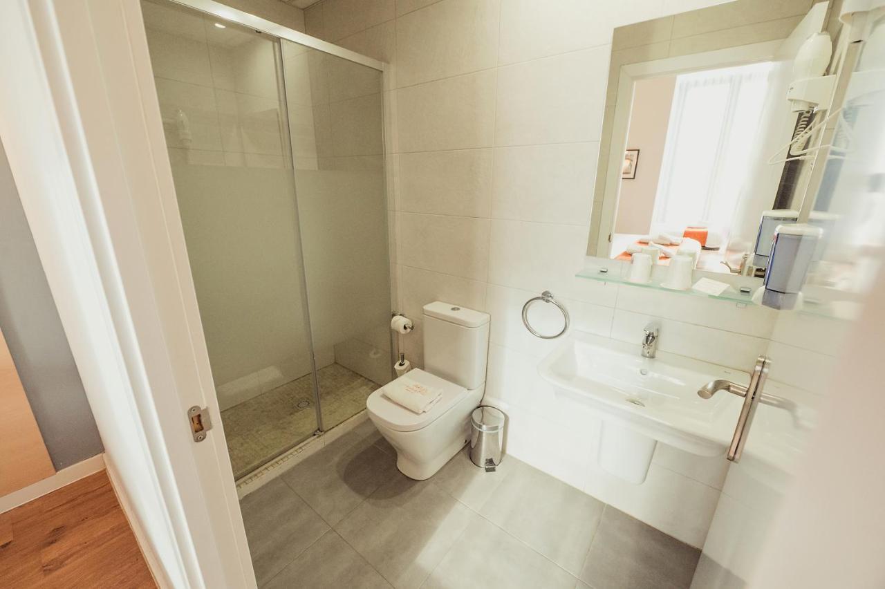 Hostal Live Natura Barcelona (Adults Only) Exteriör bild