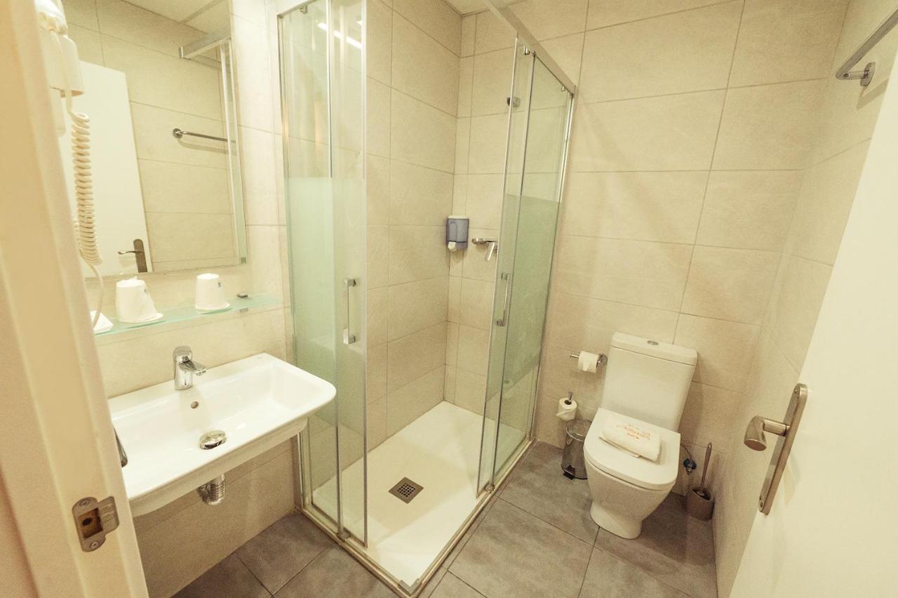Hostal Live Natura Barcelona (Adults Only) Exteriör bild